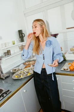 Baum und Pferdgarten MILLEA SHIRT | Brunnera Blue Stripe Hot